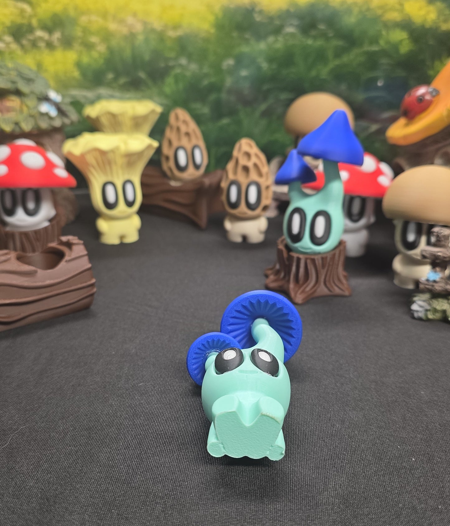 Blob Plant Friends (Blue Pink Gill Mushroom)
