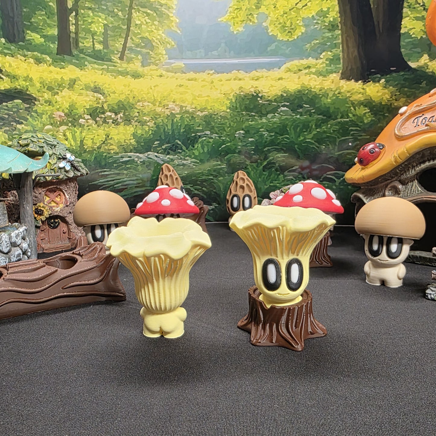 Blob Plant Friends (Chantrelle Mushroom)